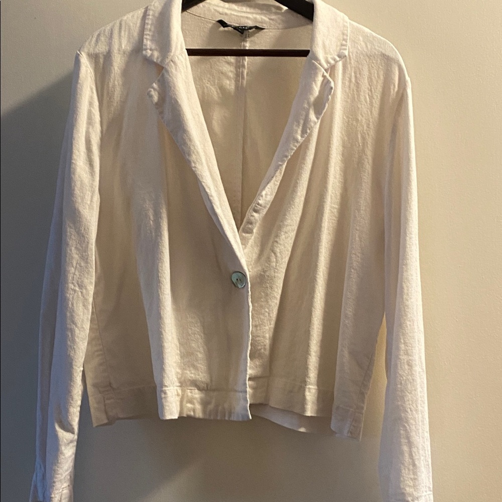 CHARLIE B Cream Linen Blazer